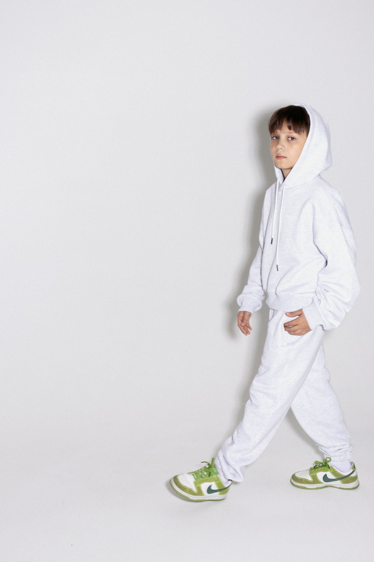 Set with insulated hoodie and pants.